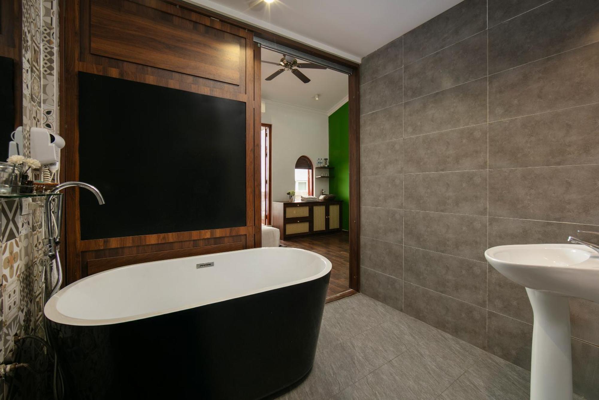 Hanoi Backpackers Hostel & Rooftop Bar Экстерьер фото